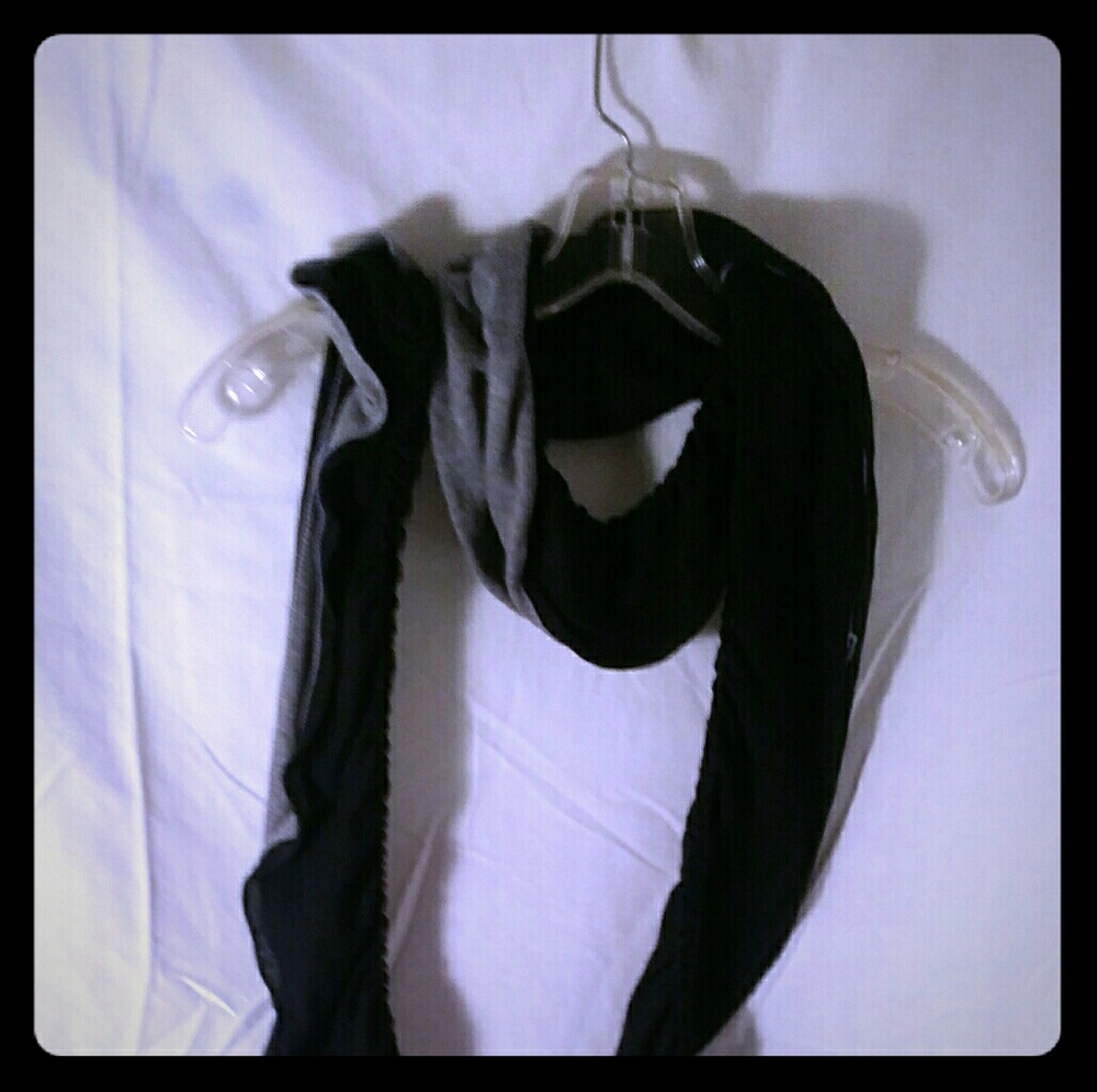 Black and grey scrunchy scarf